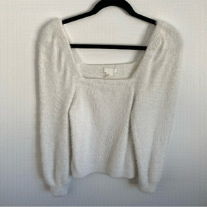 H&M Longsleeve Fuzzy Soft Squareneck Sweater w Puffy Sleeves in White • S Small